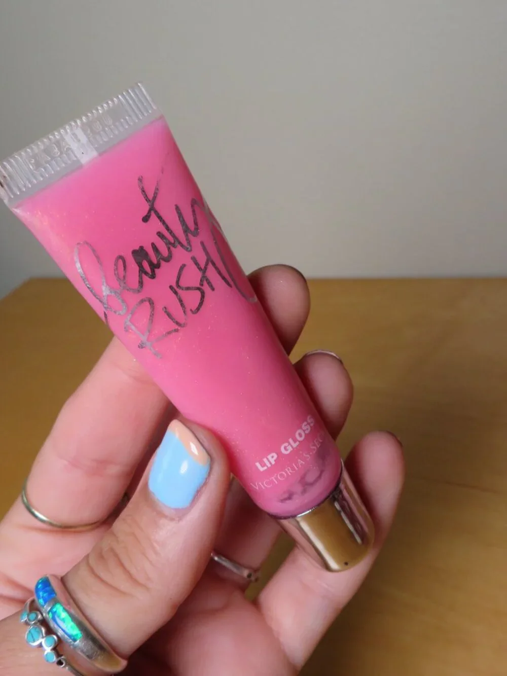 Victoria's Secret BEAUTY RUSH Lip Gloss Vintage TAFFY GO LUCKY